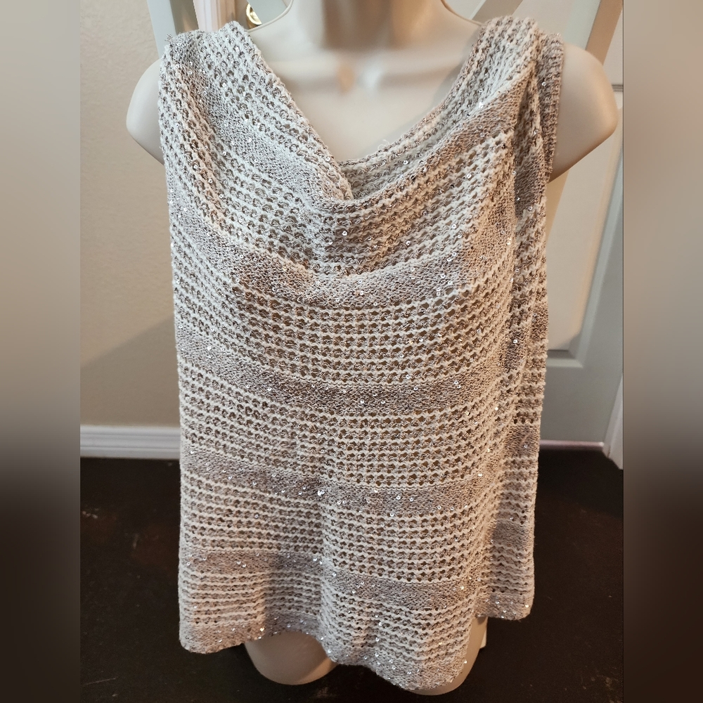INC top Size L
